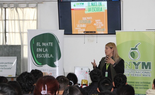 Docentes y estudiantes respaldan El Mate en la Escuela