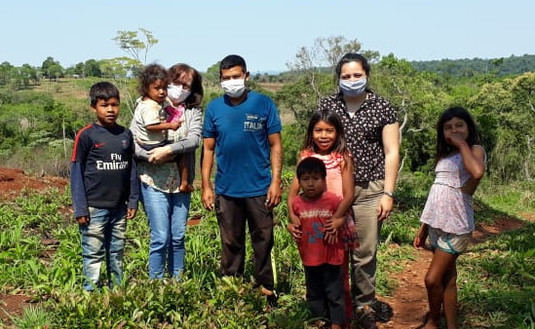 Imagen de Donamos plantines de yerba mate a la Aldea Jejy Imagen de Donamos plantines de yerba mate a la Aldea Jejy