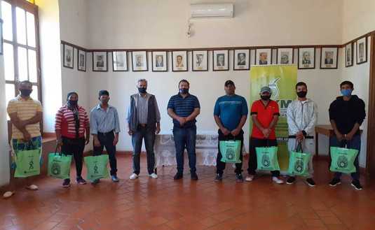 Imagen de Entregamos los premios donados a la Fiesta Nacional del Tarefero Imagen de Entregamos los premios donados a la Fiesta Nacional del Tarefero