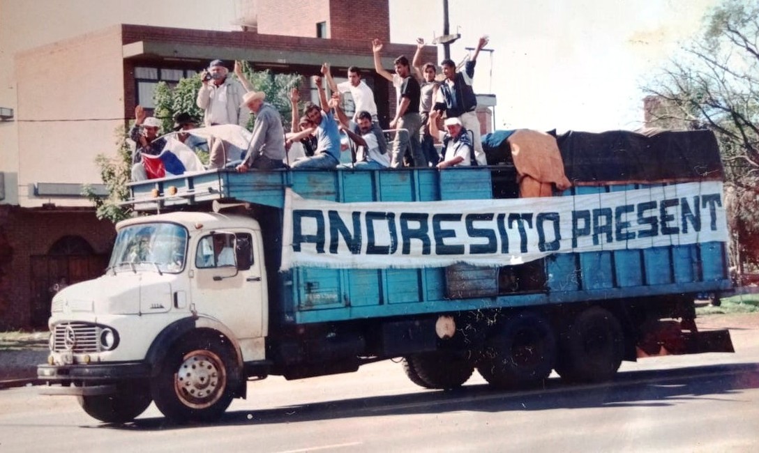 Tractorazo yerbatero, en el 2002