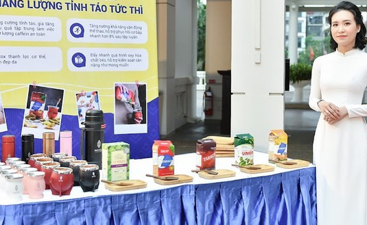 Imagen de Se inauguró el primer local de bebida yerba mate argentina en Vietnam