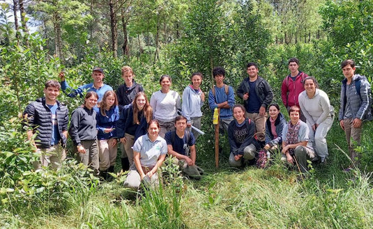 Imagen de Charla sobre plagas y enfermedades en yerbales con estudiantes de San Vicente