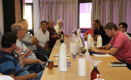 Imagen de Reunión del Presidente del INYM con representes de cooperativas