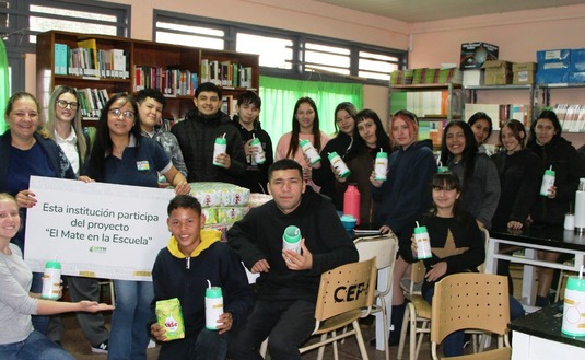 Imagen de El Mate en la Escuela, presente en 20 instituciones, extendiéndose a más provincias