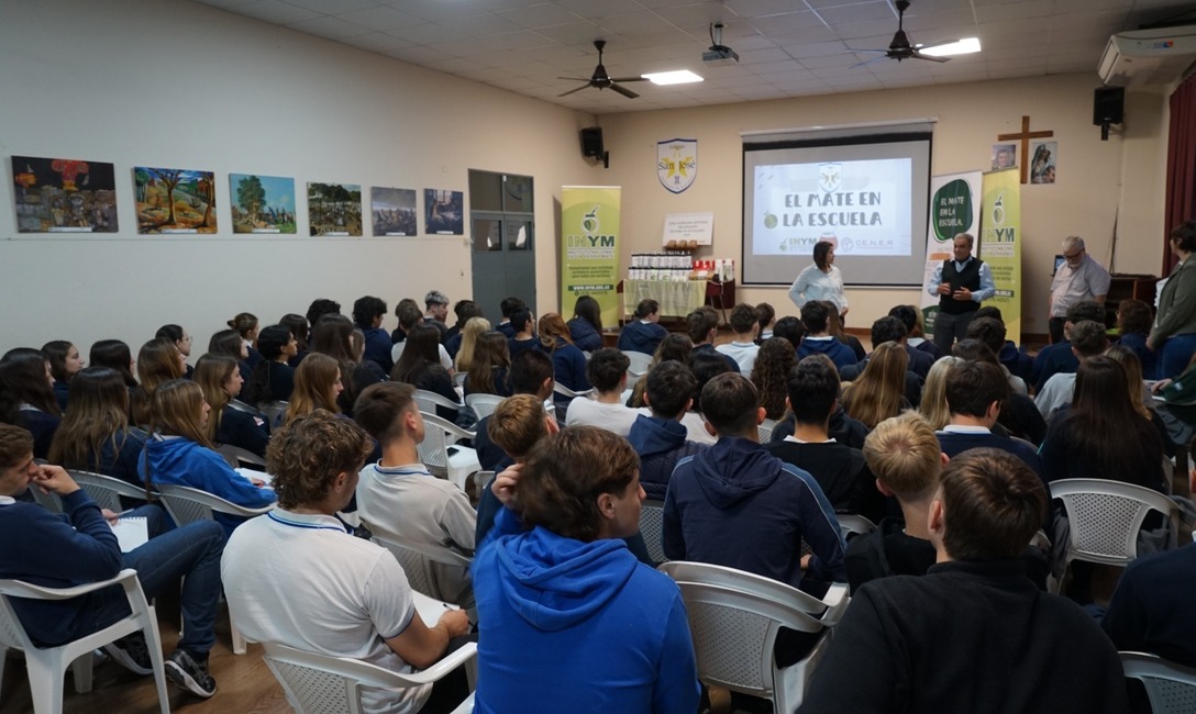 Imagen de Estudiantes de Santa Fe se sumaron a El Mate en la Escuela