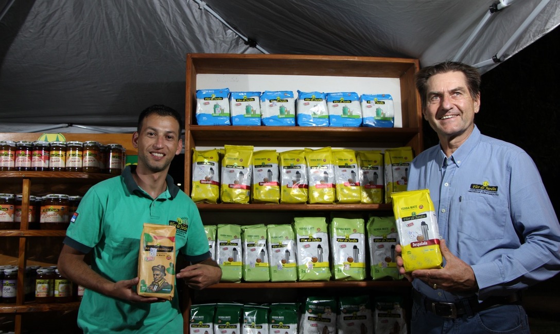 Imagen de El D&iacute;a Nacional del Mate se celebr&oacute; en Posadas con m&aacute;s de 40 productores- emprendedores, empresas y cooperativas, y miles de materos