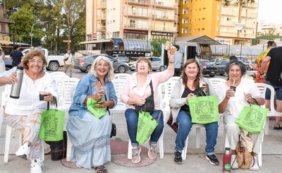 Imagen de Yerba Mate Argentina en la playa