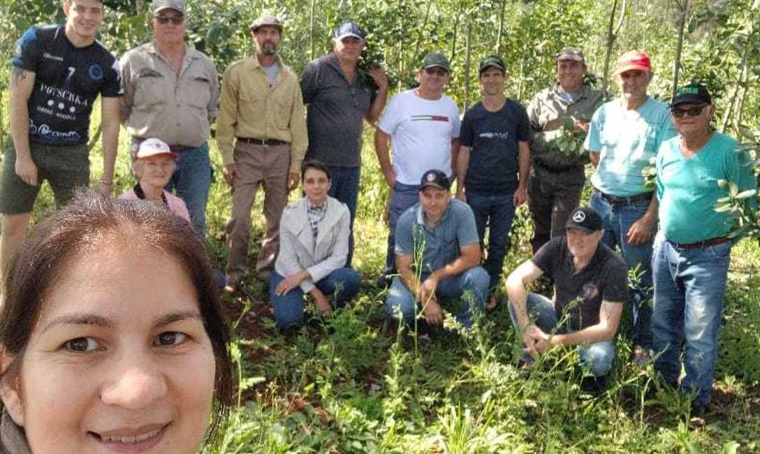 Imagen de Cumpliendo con los objetivos propuestos, el Servicio de Extensi&oacute;n del INYM   transita su quinto a&ntilde;o de trabajo junto a los productores