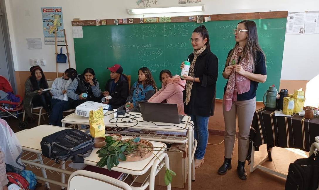 Imagen de Con aroma a Mate, se genera otro ambiente en el aula y siempre es positivo