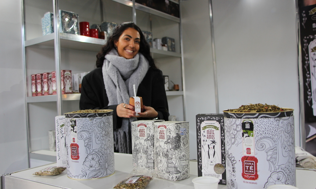 Mate Amos, de Cultivate La Buena Vida S.A., ofrece blends naturales con cedr&oacute;n, menta, frutos rojos o jengibre.