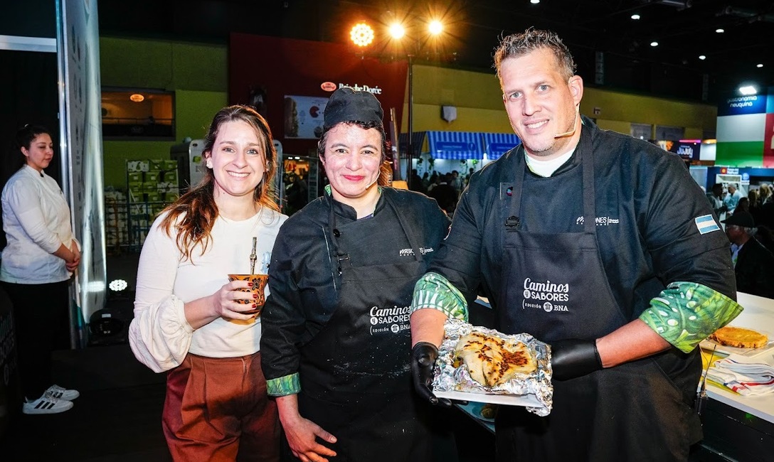 La sommelier de yerba mate Ang&eacute;lica Echenique y el Chef Virgilio Fontana.