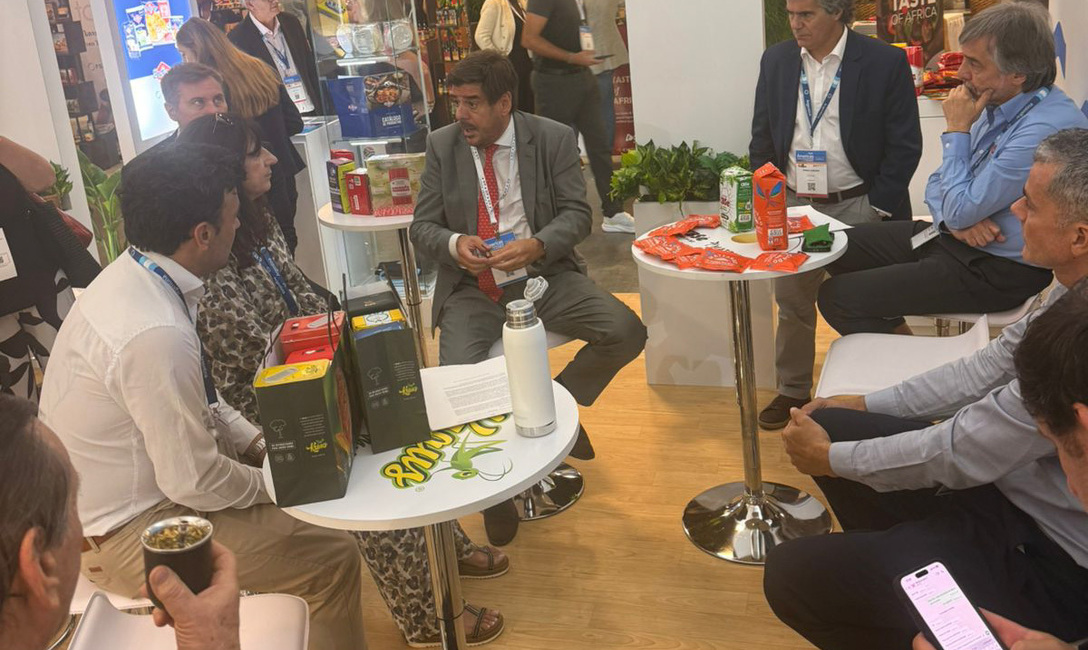 Imagen de El INYM y siete cooperativas y empresas promocionan la Yerba Mate Argentina en Miami