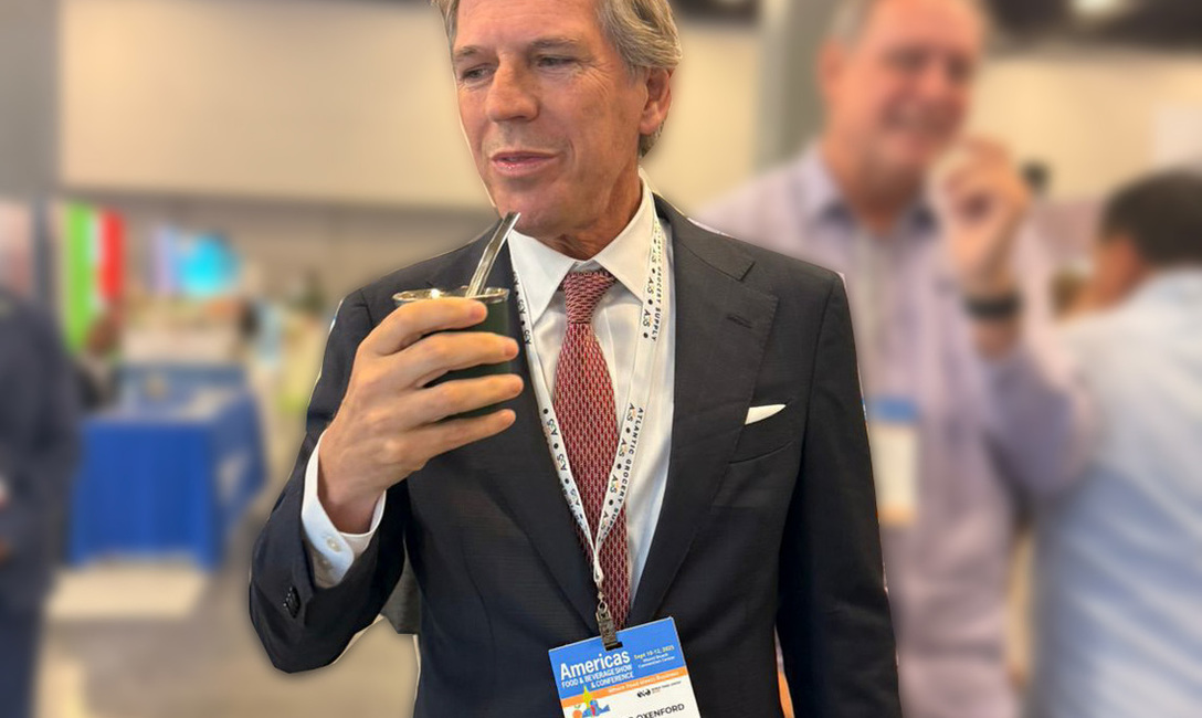 Imagen de El embajador en los Estados Unidos visit&oacute; el pabell&oacute;n yerbatero en la Feria &quot;Food and Beverages&quot;, en Miami