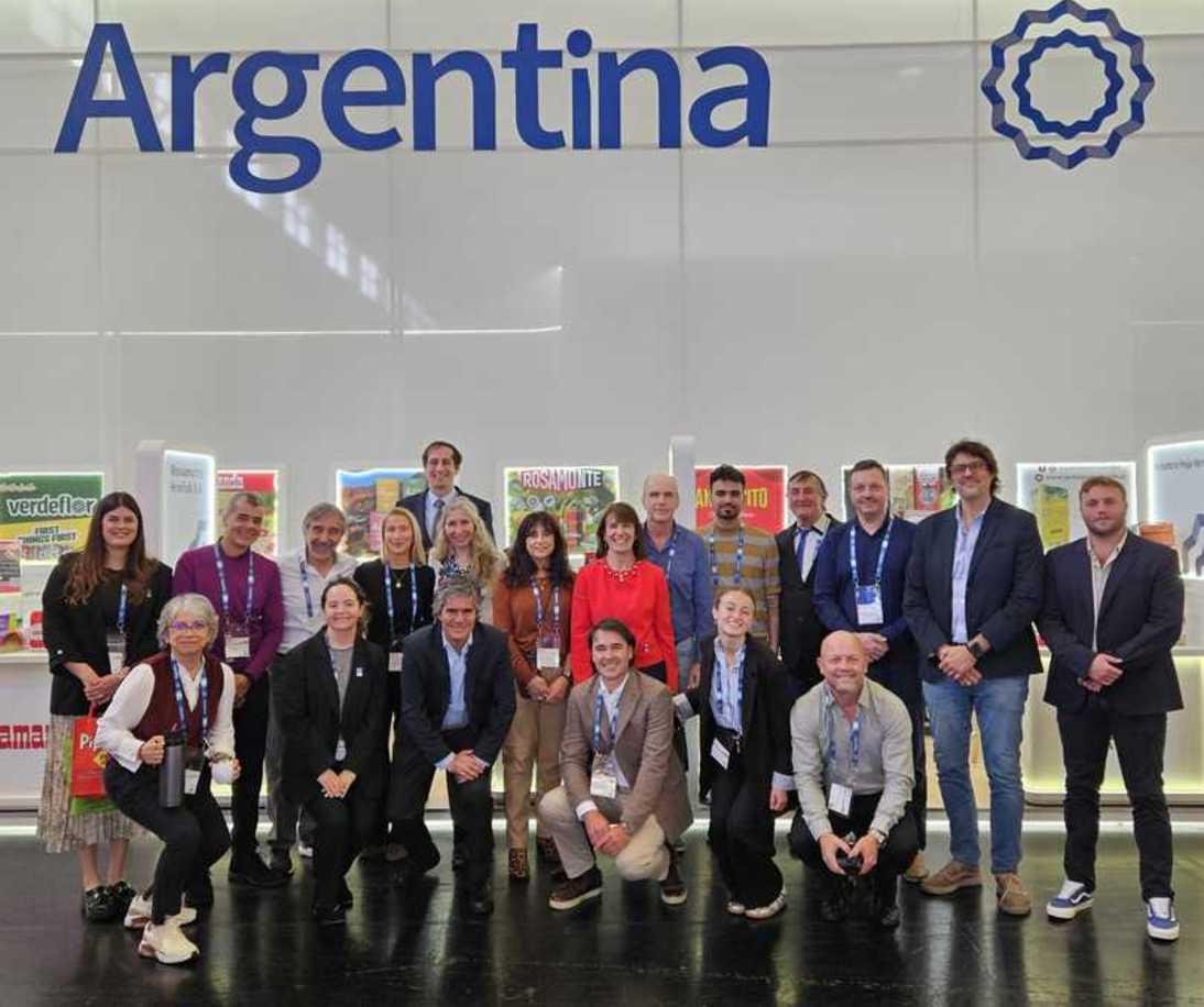 Imagen de El INYM y 13 empresas y cooperativas buscan sumar consumidores y consolidar el mercado de la Yerba Mate Argentina en la feria ANUGA 2025, en Alemania