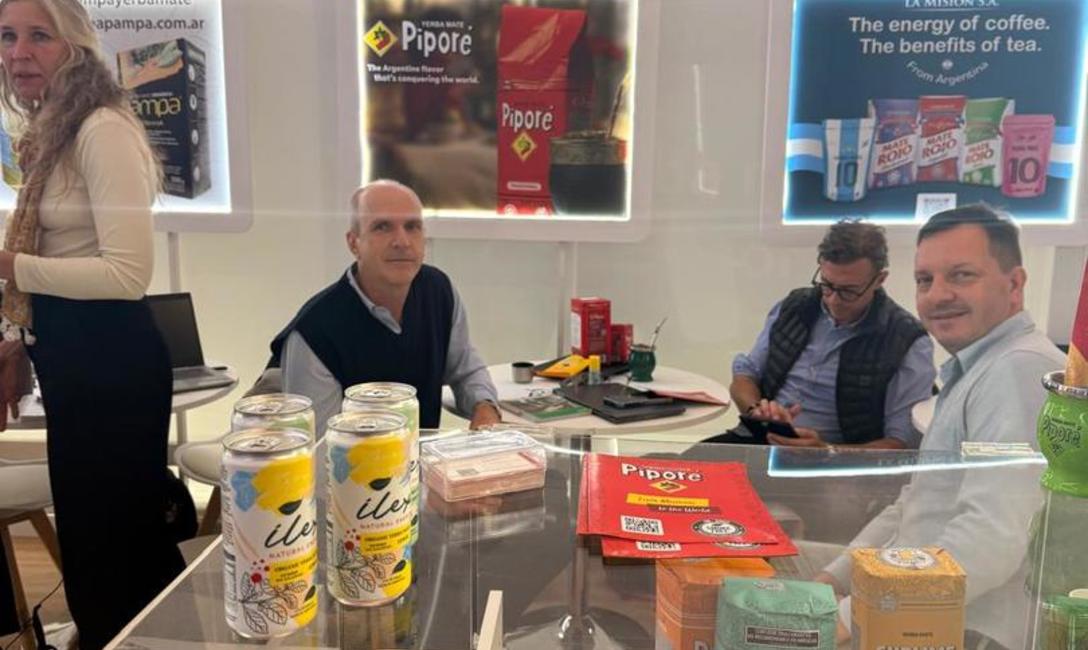 Imagen de El INYM y 13 empresas y cooperativas buscan sumar consumidores y consolidar el mercado de la Yerba Mate Argentina en la feria ANUGA 2025, en Alemania