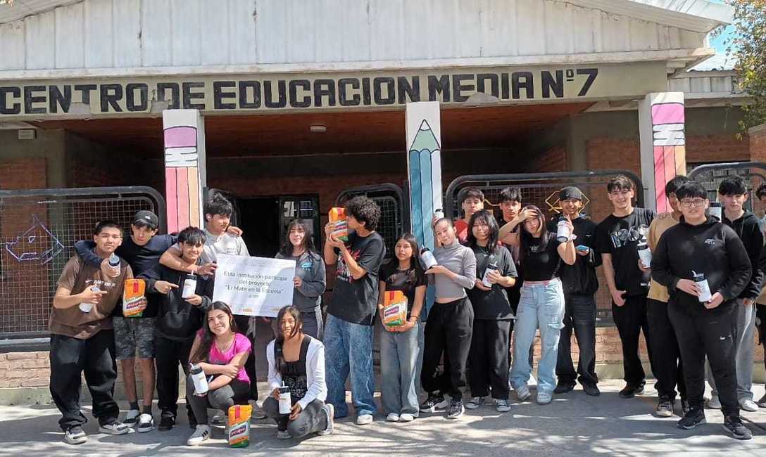 Imagen de Con El Mate en la Escuela, la Infusi&oacute;n Nacional se multiplica con los j&oacute;venes en R&iacute;o Negro