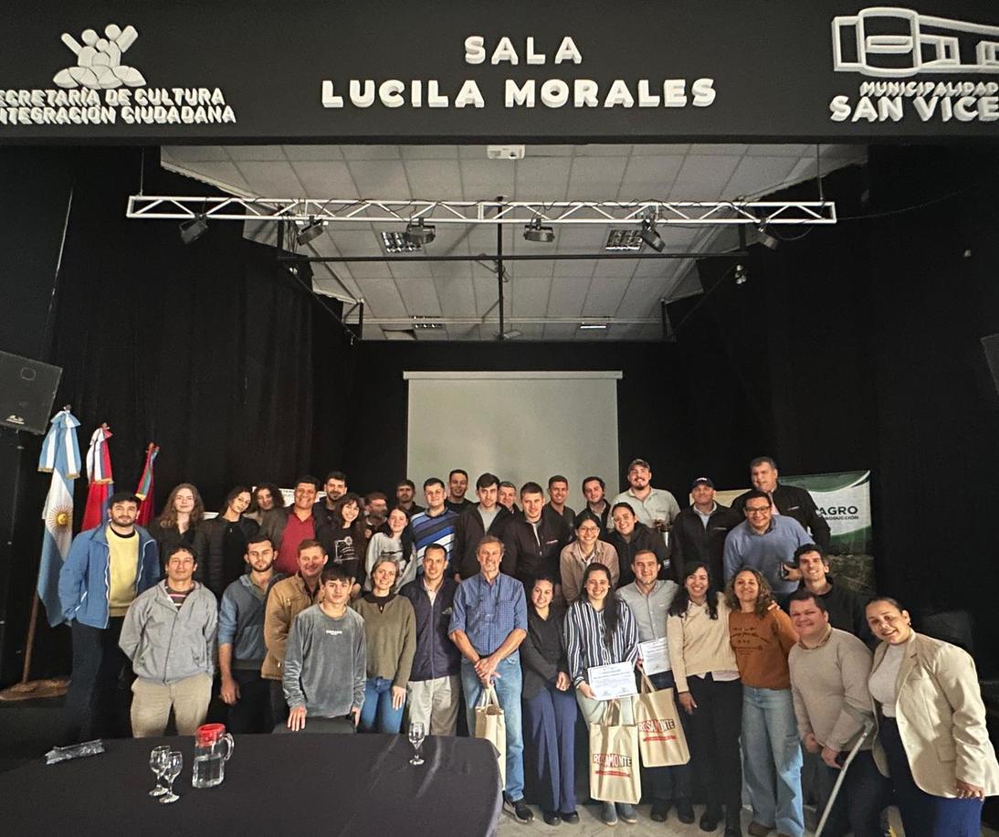 Imagen de Experiencias de productores con apoyo del INYM, en ciclo de charlas Estrategias de Uso Eficiente de Suelo y Agua