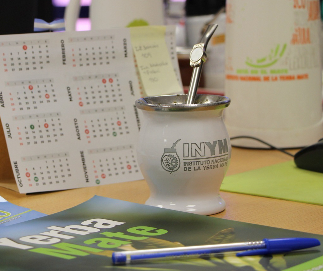 Imagen de El INYM abri&oacute; la inscripci&oacute;n a becas secundarias y universitarias, destinadas a hijos de productores y trabajadores del sector yerbatero