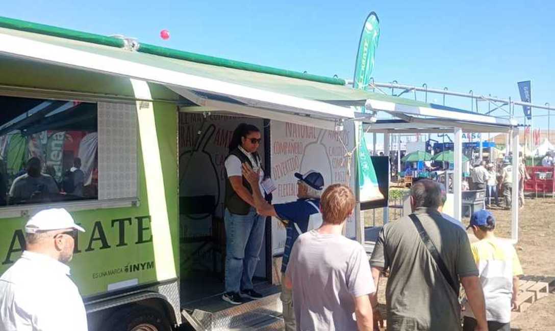 Imagen de El INYM participó de Expo Agro, destacando el potencial de la actividad yerbatera y los beneficios de consumir mate Imagen de El INYM participó de Expo Agro, destacando el potencial de la actividad yerbatera y los beneficios de consumir mate