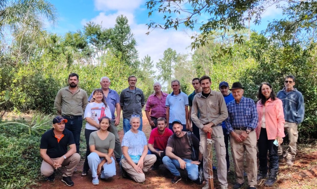 Imagen de Jornada de capacitaci&oacute;n y acompa&ntilde;amiento t&eacute;cnico junto a  productores de Los Helechos y colonias vecinas