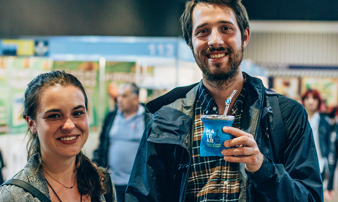 Imagen de Todo listo para MATEAR. Ya confirmaron su participación 77 marcas de yerba mate, con una variada propuesta para los materos que visiten la feria Imagen de Todo listo para MATEAR. Ya confirmaron su participación 77 marcas de yerba mate, con una variada propuesta para los materos que visiten la feria